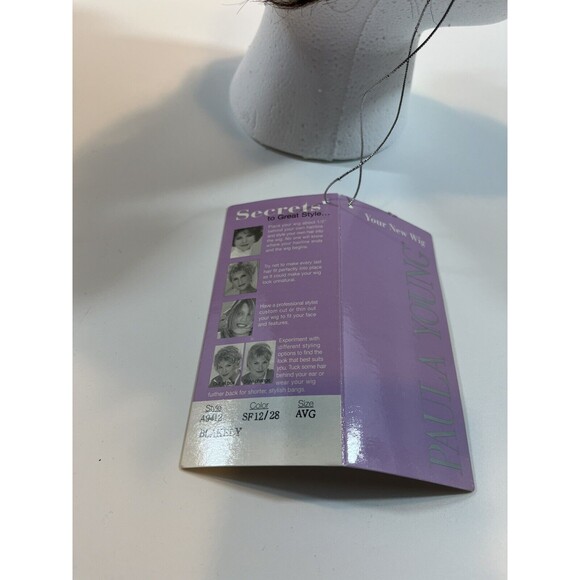 Paula Young Wig Blakely Style A9412 Color SF12/28 Size Avg Japan NWT Damaged Box - Picture 5 of 9